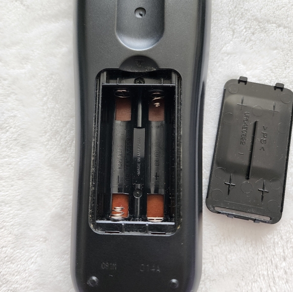 JVC LP20303-014 Multi Brand TV remote control unit - Picture 2 of 5